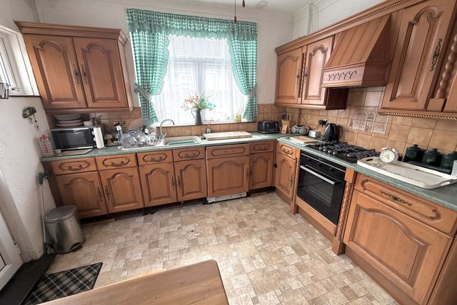 13, Amberley Road, Rustington photo 2