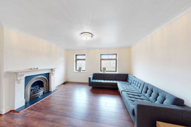 3, Surrey Water Road, London photo 3