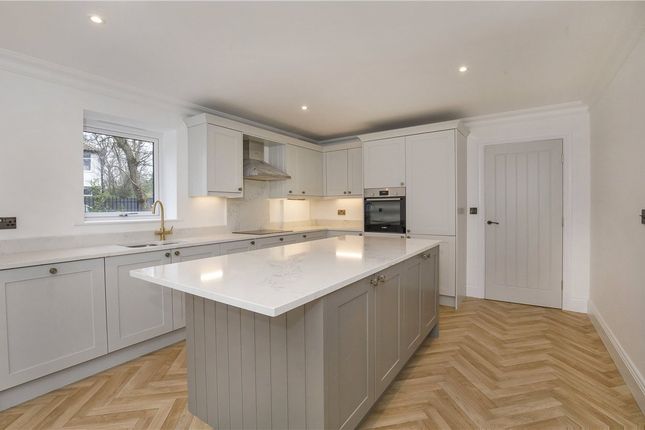 Apartment 2, York House 1C,, Wayside Crescent, North Yorkshire photo 2