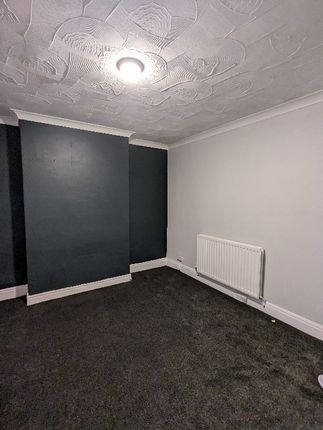 Terraced house to rent in Oxford Road, Hartlepool
