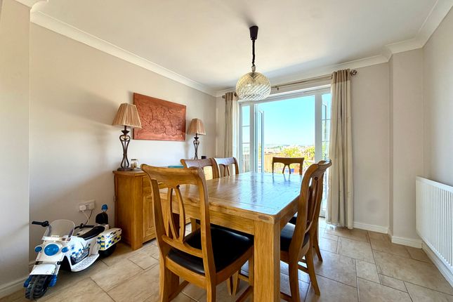 34 Glynmil Close, Merthyr Tydfil photo 4