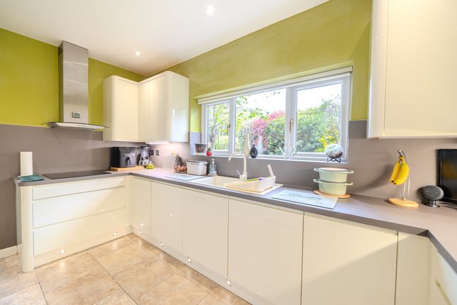 2, Beech Grove, Chepstow photo 2