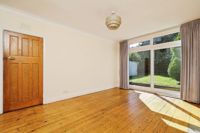 23, Charnock Avenue, Nottingham photo 4
