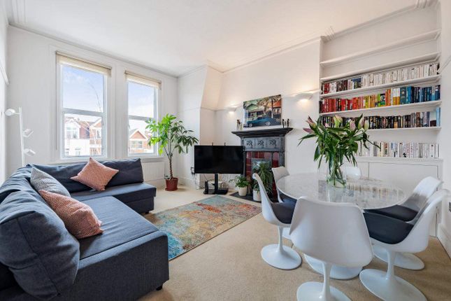 Thumbnail Flat for sale in Honeybourne Road, London