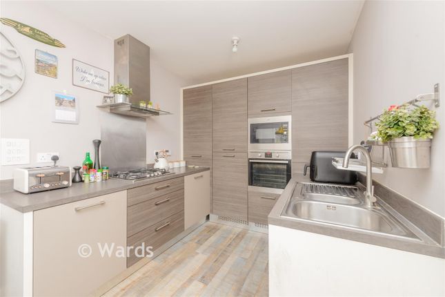 6, Bond Road, Sittingbourne photo 4