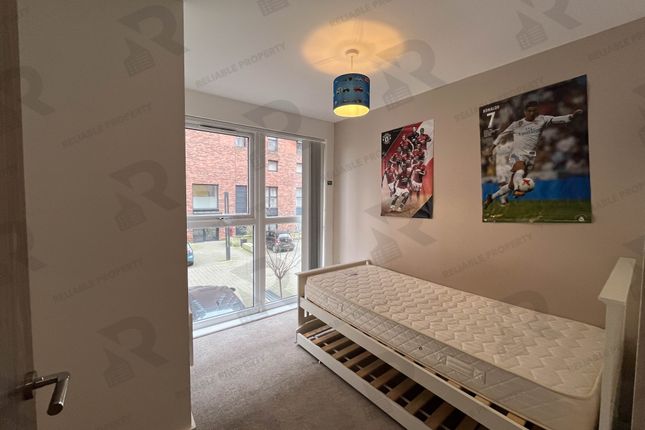 Flat for sale in Ordsall Lane, Salford