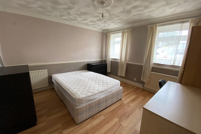 Shared accommodation to rent in Titania Close, Colchester