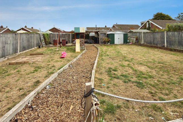 9, Squires Walk, Lowestoft photo 2