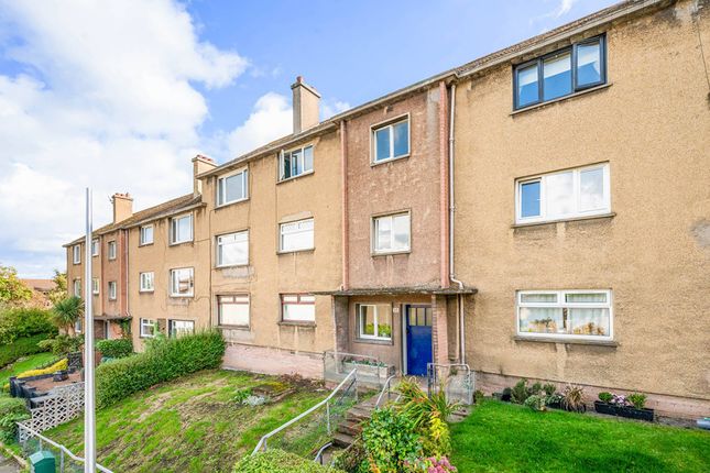 2-bed flat on Edinburgh, £175,000