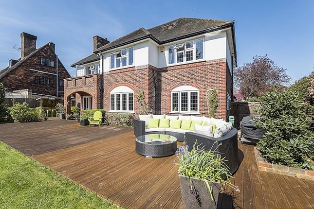 Thumbnail Detached house to rent in Milbourne Lane, Esher
