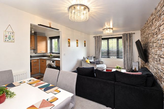 4, Dearden Court, Lancashire photo 4