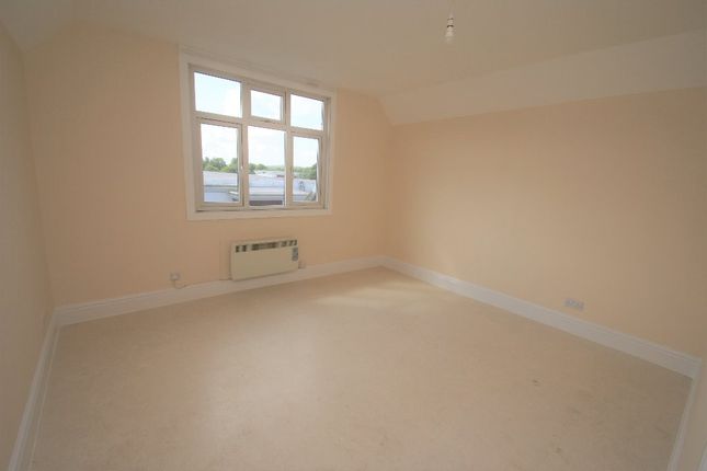 Flat 3, 15, Station Road, Tidworth photo 2