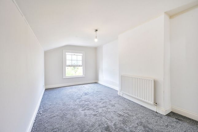 Merton Road, Earlsfield photo 4