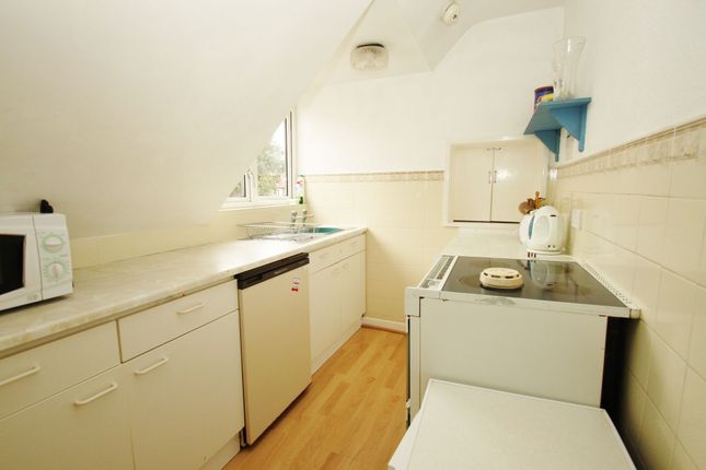 Flat 3, 2A Dunbar Road, Bournemouth photo 5