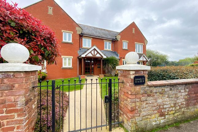 Flat for sale in Parkfield Road, Topsham, Exeter