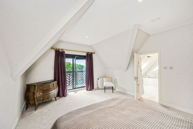 69 Howard Lodge, Essex photo 4