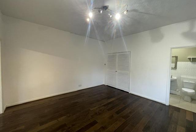 7a Ridgeside Avenue, Brighton photo 3
