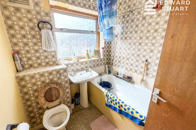 10, Lindisfarne Road, Peterborough photo 5
