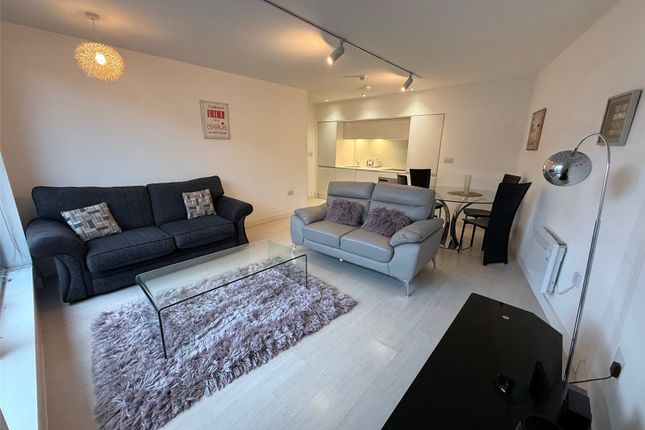 Living Room/Kitchen