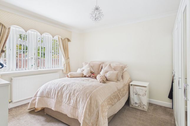 20, Wraysbury Road, Berkshire photo 4