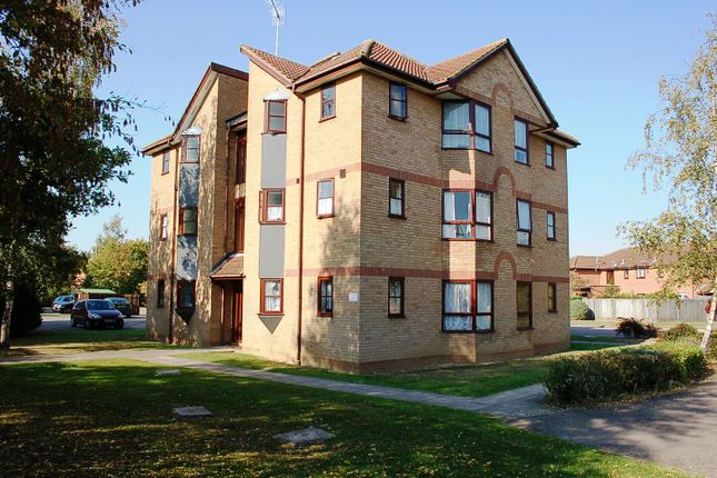 Flat to rent in Andrewsfield, Welwyn Garden City