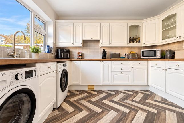 25, Jute Close, Fareham photo 3