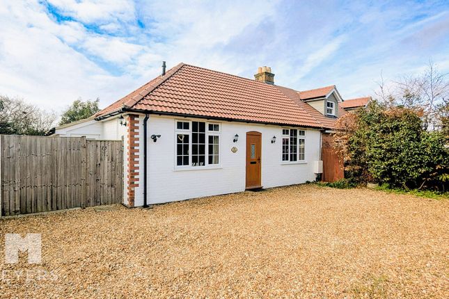2-bed house on 15, Woolsbridge Road, Ringwood, £375,000