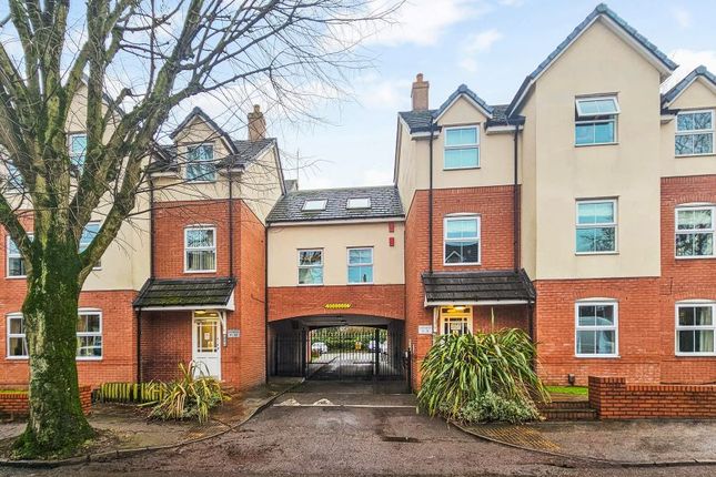2-bed flat on Apartment 11 Great Western Court, The Avenue, Acocks Green, Birmingham, West Midlands, B27 6NT, £82,000