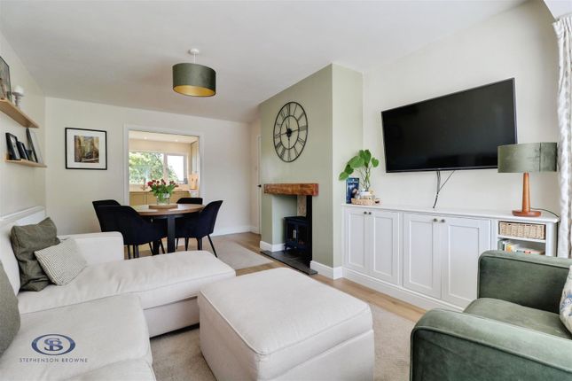 12, Spring Close, Stoke-On-Trent photo 3