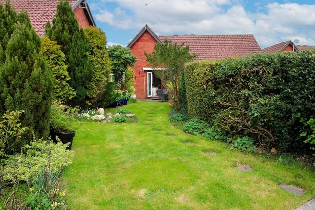 9 Holmer Place, High Wycombe photo 4
