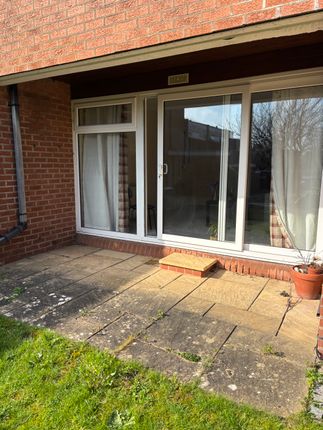 Flat 81  Knightthorpe Court, Burns Road, Loughborough photo 2