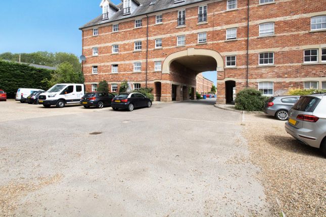Flat for sale in The Drays, Long Melford, Sudbury