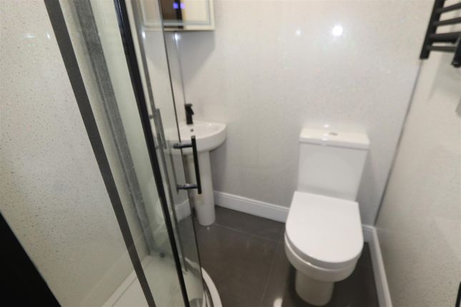 Room 2, , 138, Beedell Avenue, Westcliff On Sea photo 5