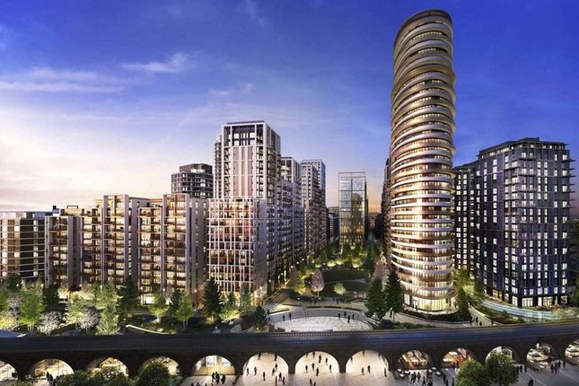 Thumbnail Flat to rent in Wood Lane, London