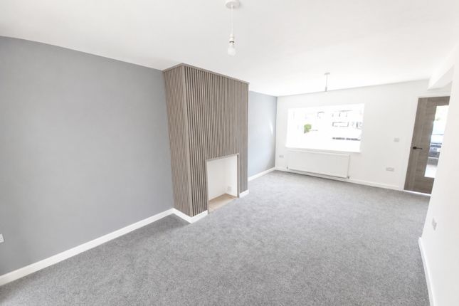 17, Valley Drive, Durham photo 4