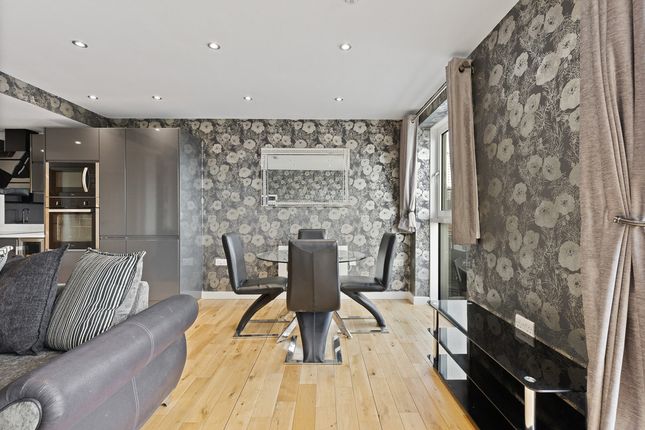 Flat Flat 64, Tate House 5-7, New York Road, Leeds photo 2