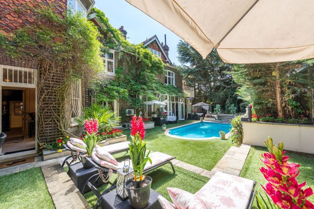 Property to rent in Frognal, Hampstead, London
