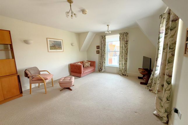 Flat 9, 5, Greenhill, Dorset photo 3