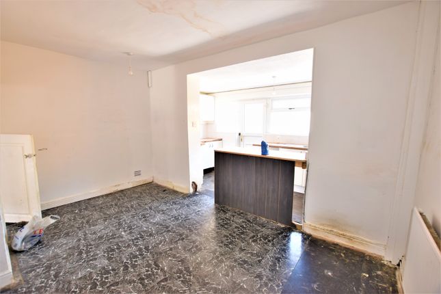 53, Hodder Avenue, Blackpool photo 4