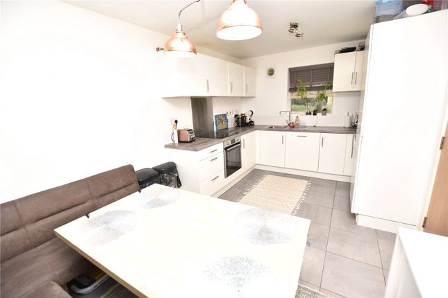 51, Asket Drive, West Yorkshire photo 3