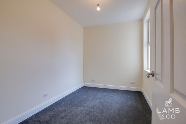 45, Thoroughgood Road, Clacton-On-Sea photo 4