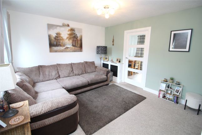26, Eastlands, New Milton photo 2