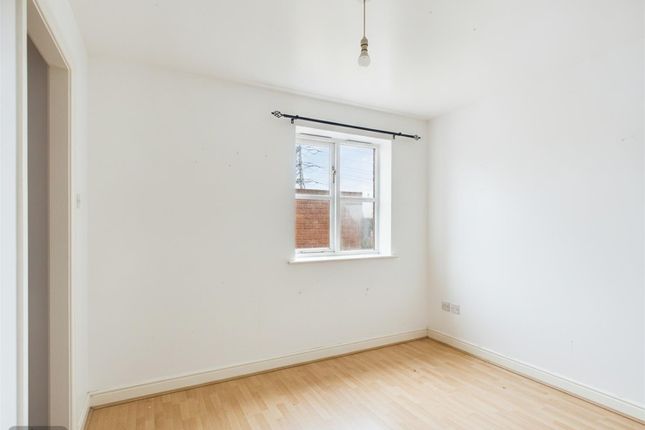 Flat 11 Bren Court, 2 Colgate Place, Enfield photo 4