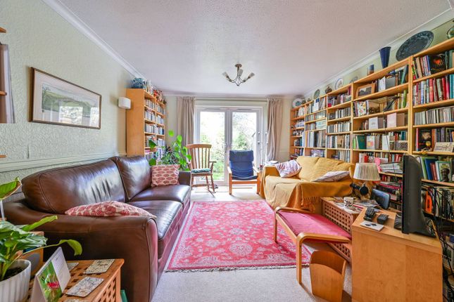 Terraced house for sale in Canterbury Place, Elephant And Castle, London