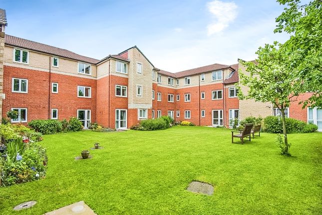Flat for sale in Old Lode Lane, Solihull