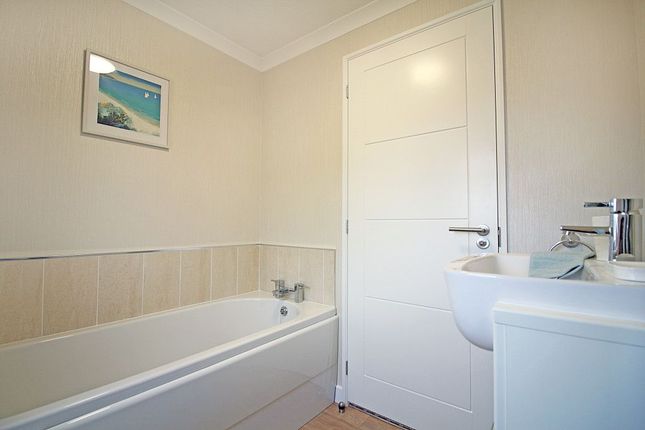 72, Elvington Lane, York photo 2