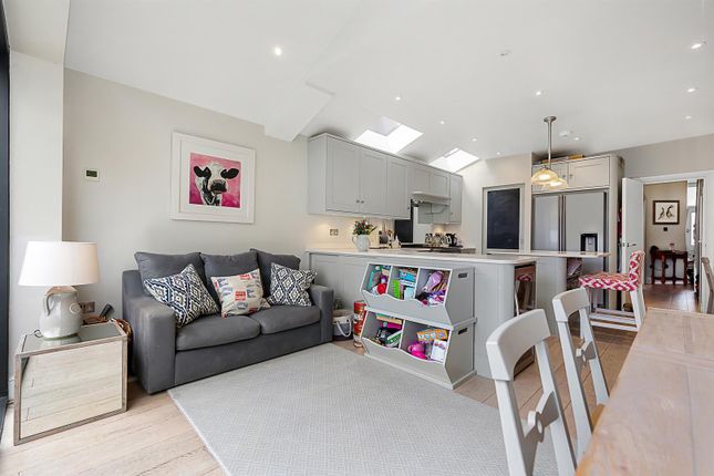 263, Franciscan Road, London photo 4