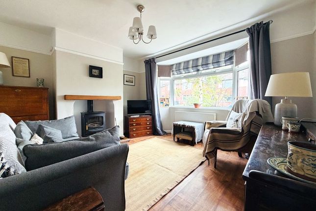 Rawcliffe Avenue, York photo 3