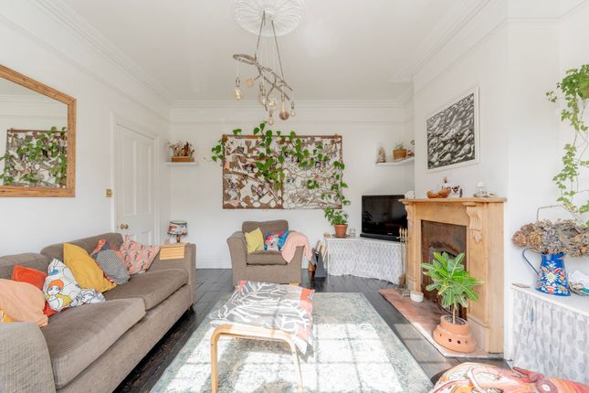 108 Lowestoft Road, Great Yarmouth photo 4