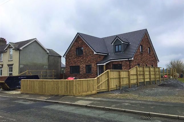 Thumbnail Detached house for sale in Clynderwen